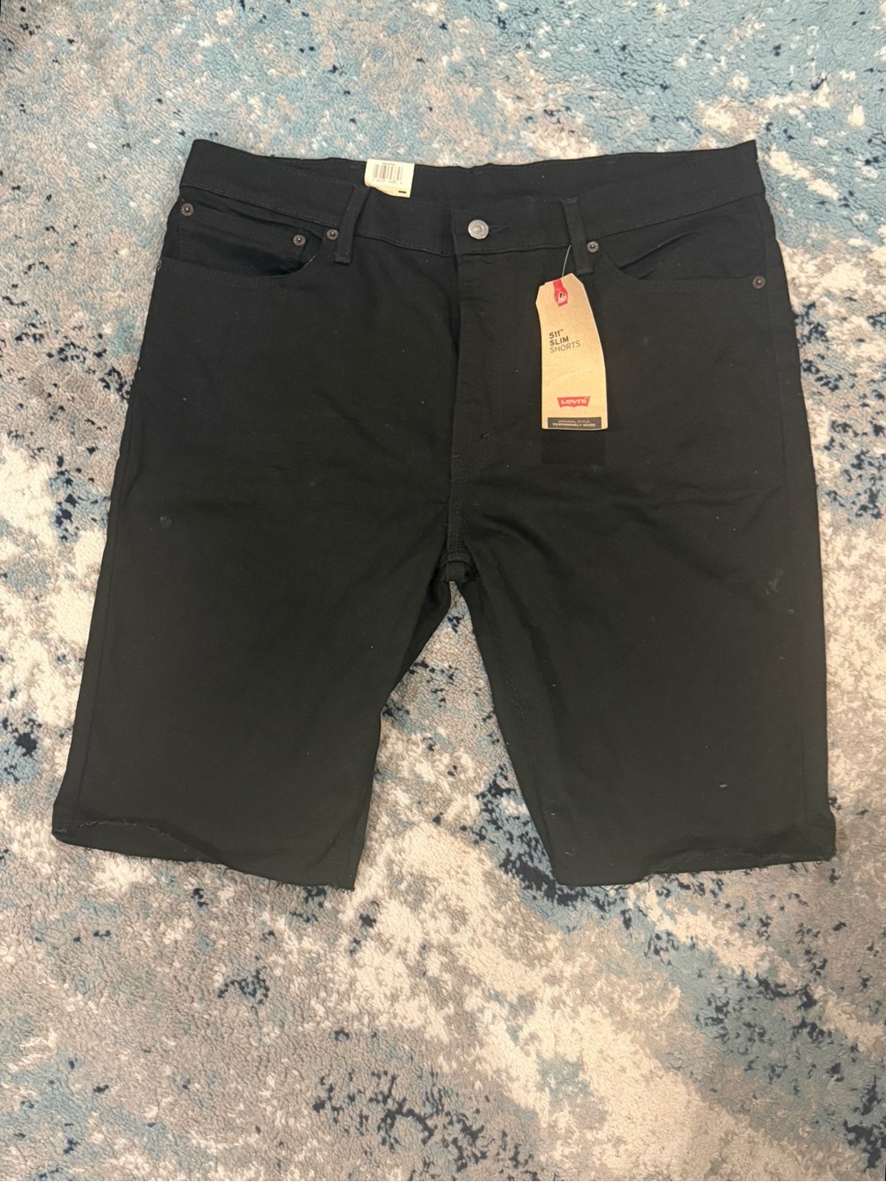 NWT Levi's 511 Men's Black Denim Knee-Length Slim Fit Shorts - 38 Waist